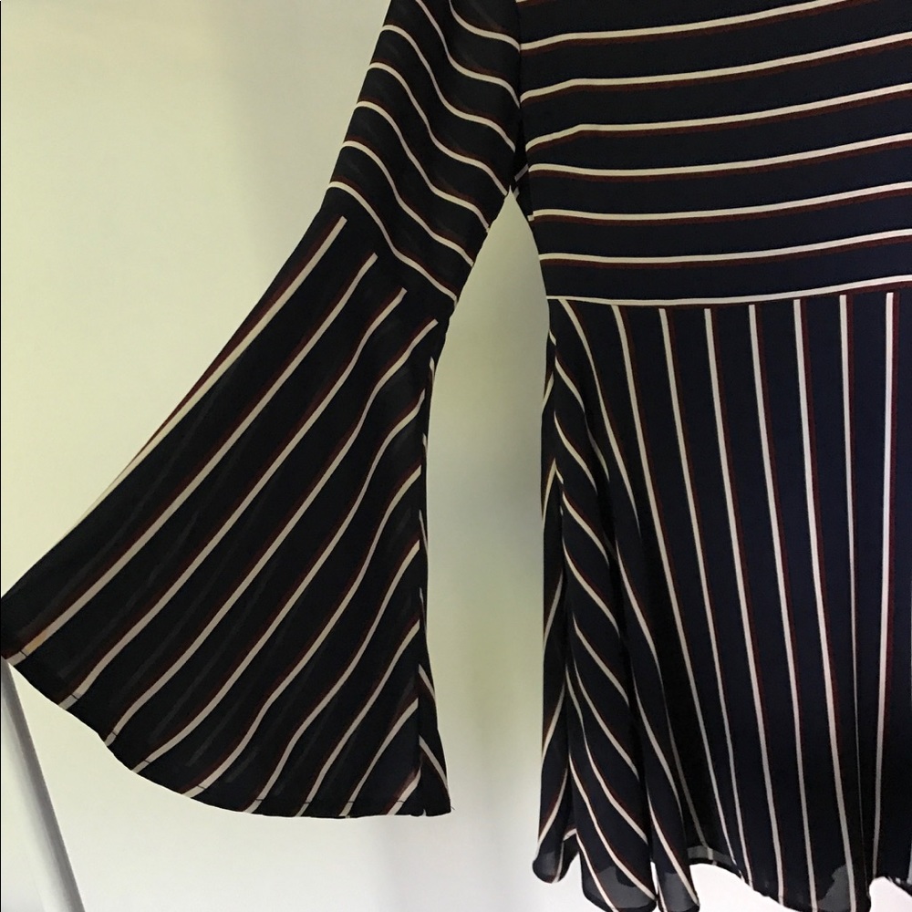 Bell sleeved dress